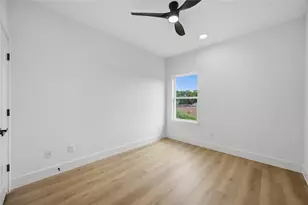3704 Mt Pleasant St, Houston, TX 77021 - Photo 12