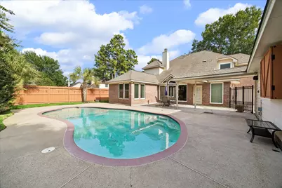 2202 Riverway Oak Drive, Kingwood, TX 77345 - Photo 2