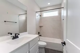 8143 Fenway Hts Dr, The Woodlands, TX 77389 - Photo 18
