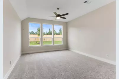 8143 Fenway Heights Dr, The Woodlands, TX 77389 - Photo 10