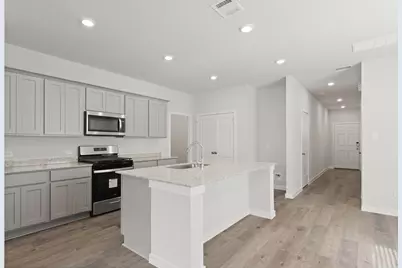 770 Westpointe Drive, Dayton, TX 77535 - Photo 6