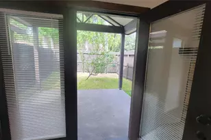 29529A Turnbury Village Dr, Spring, TX 77386 - Photo 10