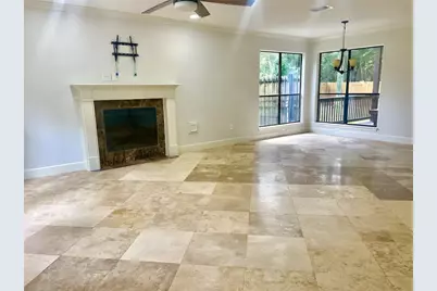 102 E Mistybreeze Circle, The Woodlands, TX 77381 - Photo 4