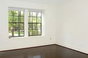 102 E Mistybreeze Cir, The Woodlands, TX 77381 - Photo 20