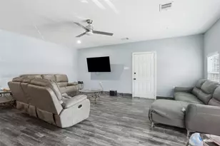 7210 Colton St, Houston, TX 77016 - Photo 10