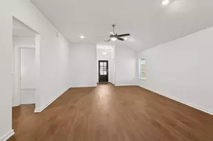 32443 Sunbeam Dr, Fulshear, TX 77441 - Photo 4