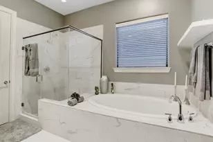 5506 Darling St, Houston, TX 77007 - Photo 14