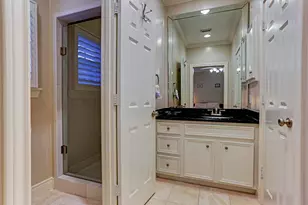 1906 Greenwich Terrace Dr, Houston, TX 77019 - Photo 14