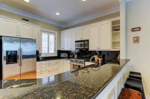 1906 Greenwich Terrace Dr, Houston, TX 77019 - Photo 8
