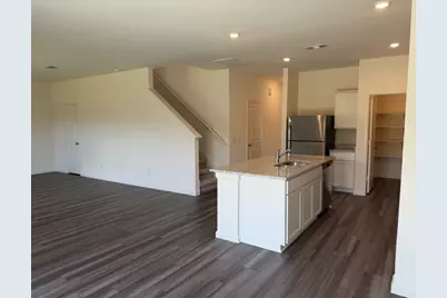 31014 Gayle Prairie Oaks Street, Waller, TX 77484 - Photo 2