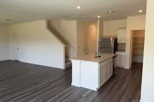 31014 Gayle Prairie Oaks St, Waller, TX 77484 - Photo 2