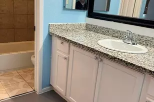 8405 Wilcrest Dr, Houston, TX 77072 - Photo 8