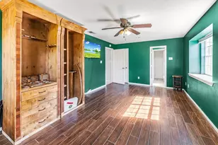 208 Springs Edge Dr, Conroe, TX 77356 - Photo 36