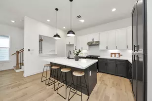 719 Marcella St, Houston, TX 77091 - Photo 2