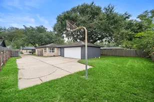 610 Acapulco Village Dr, Humble, TX 77338 - Photo 14