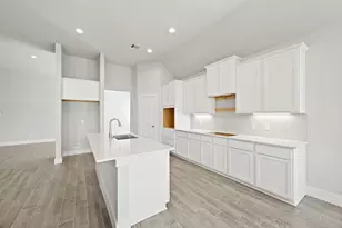 3223 Bushy Hawthorn Dr, Conroe, TX 77301 - Photo 2