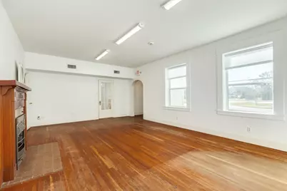 405 E Mulberry Street, Angleton, TX 77515 - Photo 22