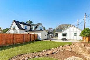 405 E Mulberry St, Angleton, TX 77515 - Photo 18