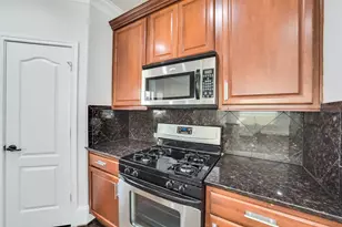 1335 Studer St, Houston, TX 77007 - Photo 10