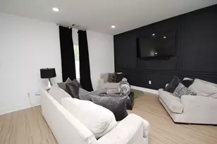 4523 Sunflower St, Houston, TX 77051 - Photo 8