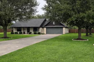3597 Open Range Ct, Bryan, TX 77808 - Photo 2