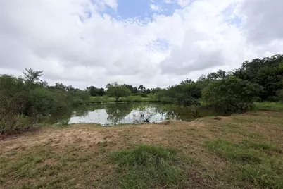 1340 Cr 253, Weimar, TX 78962 - Photo 10