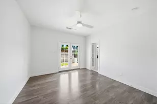 11110 Sherwood Forest Glen Dr, Houston, TX 77043 - Photo 14