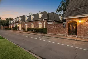2615 Marilee Ln, Houston, TX 77057 - Photo 2