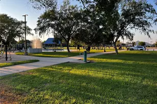 4003 Brownstone Ln, Houston, TX 77053 - Photo 20