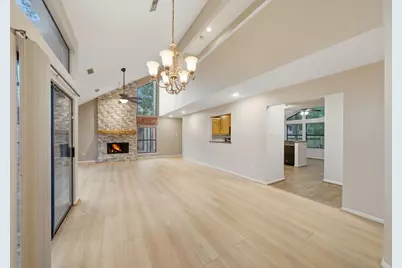 25 N Mossrock Road, The Woodlands, TX 77380 - Photo 10