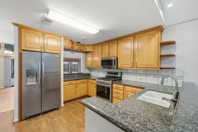 25 N Mossrock Road, The Woodlands, TX 77380 - Photo 14