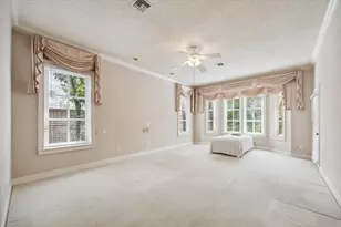 11405 Memorial Cir, Piney Point Village, TX 77024 - Photo 16