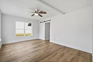 915 W Lewis St, Conroe, TX 77301 - Photo 8