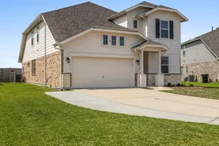 14743 Sweetwater Dr, Baytown, TX 77523 - Photo 2