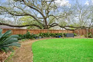 2111 N Galveston Ave, Pearland, TX 77581 - Photo 44