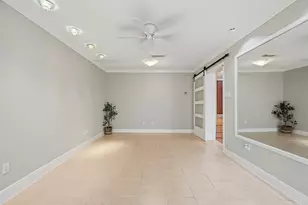 2111 N Galveston Ave, Pearland, TX 77581 - Photo 18