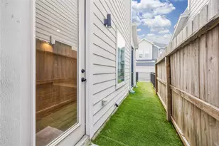 1209 W Tidwell Rd, Houston, TX 77091 - Photo 24