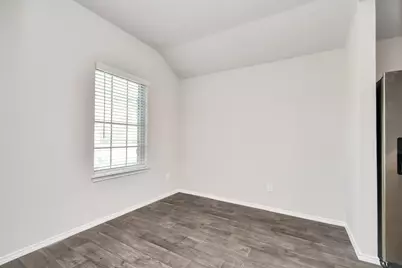 9847 Laurel Lake Lane, Conroe, TX 77384 - Photo 4