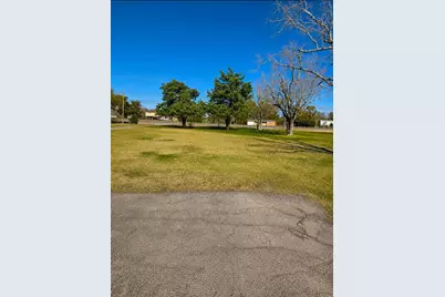 6205 Highway 6, Hitchcock, TX 77563 - Photo 8