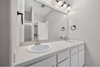 16 Regency Point, Conroe, TX 77356 - Photo 36