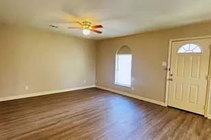 9325 Kentshire Dr, Houston, TX 77078 - Photo 8