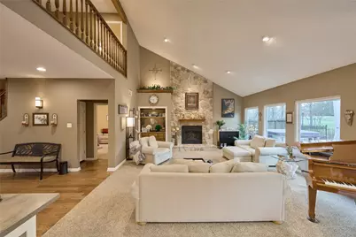 9 Huntsmans Horn Circle, The Woodlands, TX 77380 - Photo 8