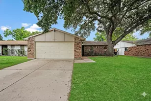 6725 Tara Dr, Richmond, TX 77469 - Photo 1