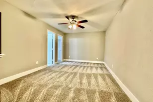 10210 Ashville Dr, Houston, TX 77051 - Photo 8