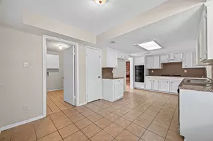 2154 Oak Shores Dr, Houston, TX 77339 - Photo 10