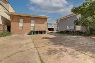 1915 McDuffie St, Houston, TX 77019 - Photo 24
