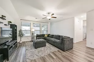 23906 Olivenza Trl, New Caney, TX 77357 - Photo 6