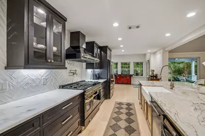 10 Starviolet Street, The Woodlands, TX 77380 - Photo 4