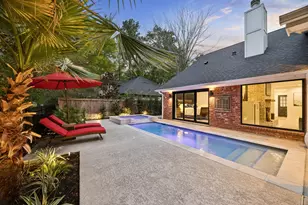 10 Starviolet St, The Woodlands, TX 77380 - Photo 2