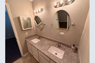 3227 Glade Springs Drive, Houston, TX 77339 - Photo 32